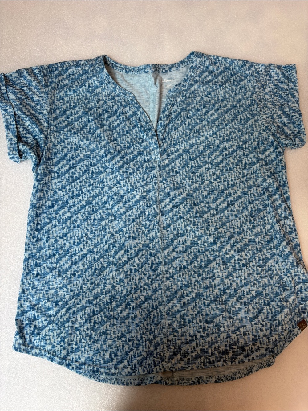 L.L. Bean Short Sleeve Blue Patterned Split-Neck Tee